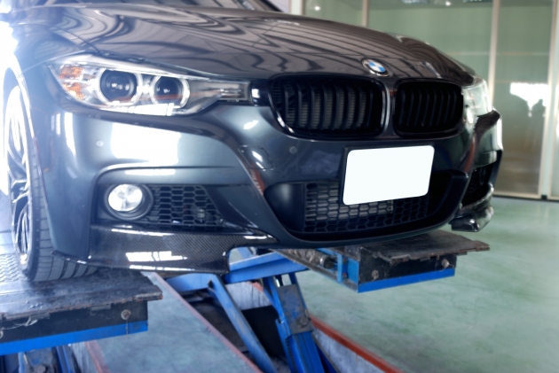 F30 front splitter for M-T bumper, carbon 1