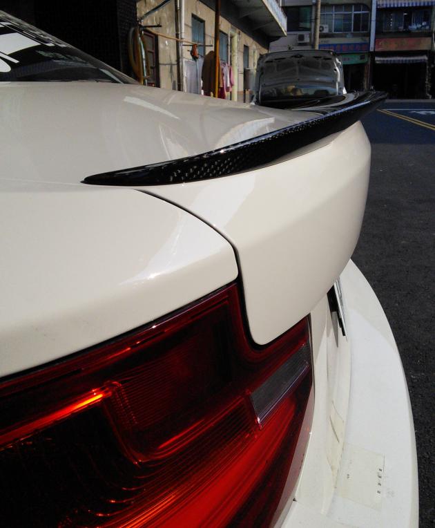 F22 Performance style rear spoiler, carbon 3