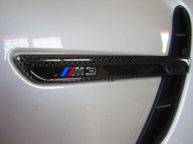 F82 M4 fender lamp cover, carbon 2