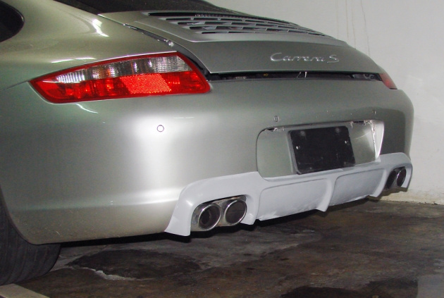 Porsche 997 carbon rear diffuser 3